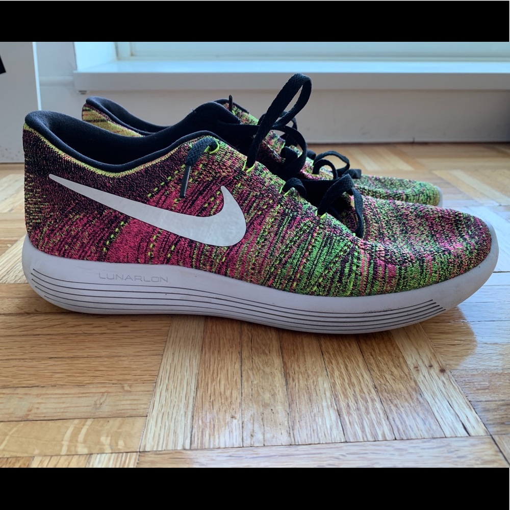 Men’s Nike Shoes Size 12